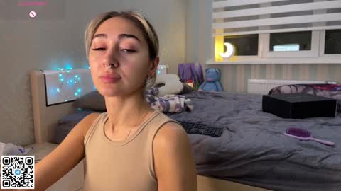 Snapshot of museleks chatting on 01/22/25, 01:20 Aleksa online show from 01/22/25, 01:20