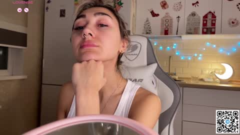 Snapshot of museleks chatting on 02/02/25, 01:23 Aleksa online show from 02/02/25, 01:23