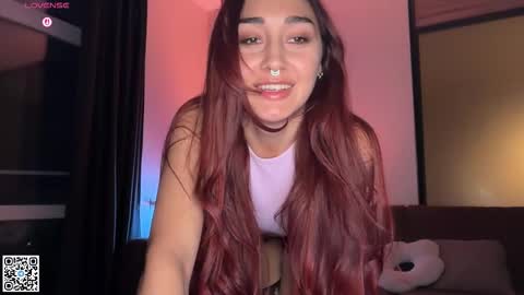 Snapshot of museleks chatting on 10/18/25, 12:24 Aleksa online show from 10/18/25, 12:24