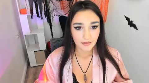 Snapshot of museofheart chatting on 10/27/25, 11:47 museofheart online show from 10/27/25, 11:47