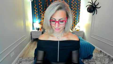 Diana online show from 10/17/25, 12:19