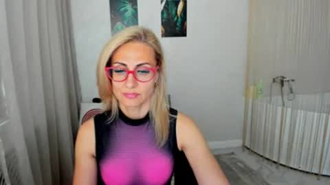 Diana online show from 07/11/26, 11:35