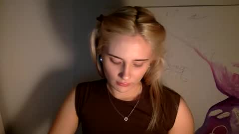 musescorner online show from 11/06/25, 06:31