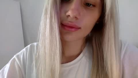 Snapshot of musescorner chatting on 06/23/26, 12:58 musescorner online show from 06/23/26, 12:58