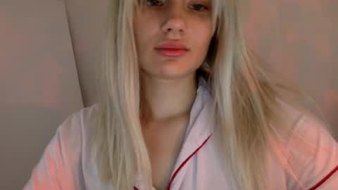 Snapshot of musescorner chatting on 06/24/26, 03:55 musescorner online show from 06/24/26, 03:55