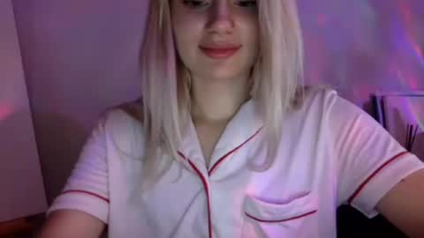 Snapshot of musescorner chatting on 07/12/26, 06:32 musescorner online show from 07/12/26, 06:32