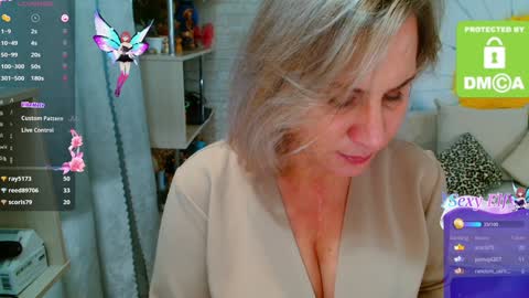 Lana online show from 01/10/25, 07:25