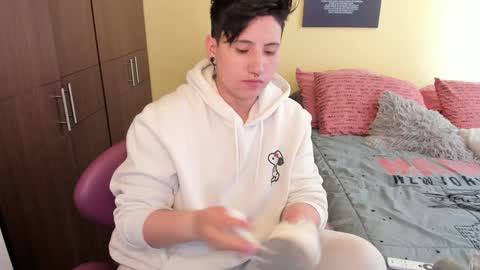 Snapshot of musicayluna chatting on 12/24/24, 01:17 VALENTINA Luna online show from 12/24/24, 01:17