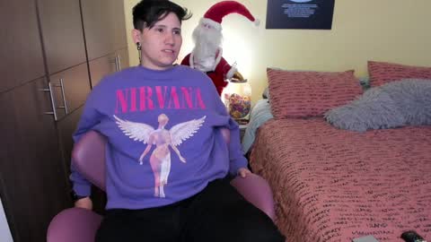 Snapshot of musicayluna chatting on 12/30/24, 01:15 VALENTINA Luna online show from 12/30/24, 01:15