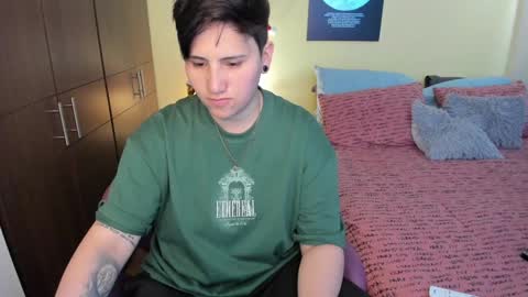 Snapshot of musicayluna chatting on 01/06/25, 12:16 VALENTINA Luna online show from 01/06/25, 12:16