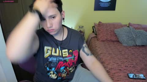 Snapshot of musicayluna chatting on 01/09/25, 03:26 VALENTINA Luna online show from 01/09/25, 03:26