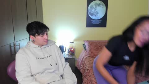 Snapshot of musicayluna chatting on 01/17/25, 05:21 VALENTINA Luna online show from 01/17/25, 05:21