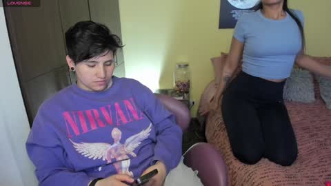 Snapshot of musicayluna chatting on 01/29/25, 05:40 VALENTINA Luna online show from 01/29/25, 05:40