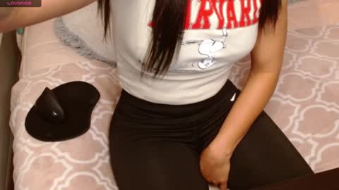 Snapshot of musicayluna chatting on 02/07/25, 05:52 VALENTINA Luna online show from 02/07/25, 05:52