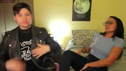 Snapshot of musicayluna chatting on 02/15/25, 11:06 VALENTINA Luna online show from 02/15/25, 11:06