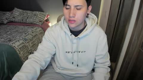 Snapshot of musicayluna chatting on 03/02/25, 10:45 VALENTINA Luna online show from 03/02/25, 10:45