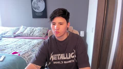 Snapshot of musicayluna chatting on 03/02/25, 01:49 VALENTINA Luna online show from 03/02/25, 01:49