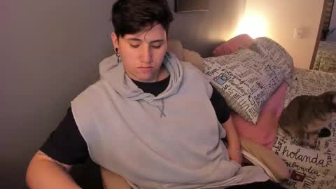 Snapshot of musicayluna chatting on 03/03/25, 03:41 VALENTINA Luna online show from 03/03/25, 03:41