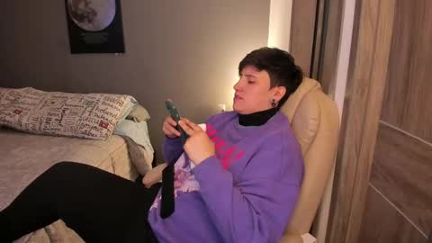 Snapshot of musicayluna chatting on 03/09/25, 09:46 VALENTINA Luna online show from 03/09/25, 09:46