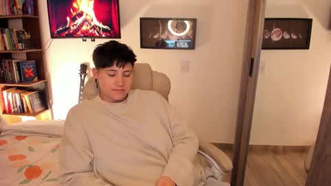 VALENTINA Luna  online show from 12/18/25, 02:39