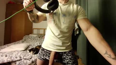 musle joker online show from 11/11/25, 01:22