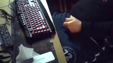 Snapshot of muso44 chatting on 09/20/25, 12:22 Muso online show from 09/20/25, 12:22