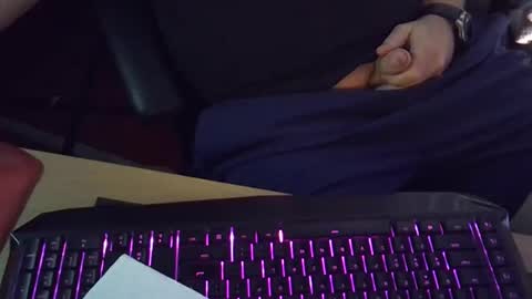 Snapshot of muso44 chatting on 10/13/25, 05:29 Muso online show from 10/13/25, 05:29