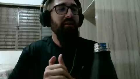 Snapshot of mustacheraider chatting on 09/20/25, 12:39 mustacheraider online show from 09/20/25, 12:39