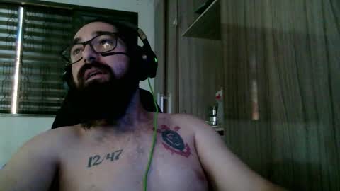 Snapshot of mustacheraider chatting on 02/01/26, 02:26 mustacheraider online show from 02/01/26, 02:26
