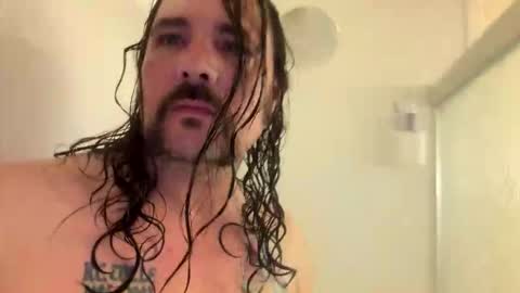 Snapshot of mustang8562 chatting on 03/17/26, 02:42 mustang8562 online show from 03/17/26, 02:42