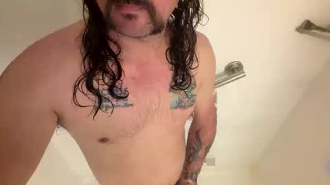 Snapshot of mustang8562 chatting on 03/31/26, 01:00 mustang8562 online show from 03/31/26, 01:00