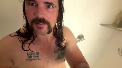 Snapshot of mustang8562 chatting on 04/18/26, 04:00 mustang8562 online show from 04/18/26, 04:00