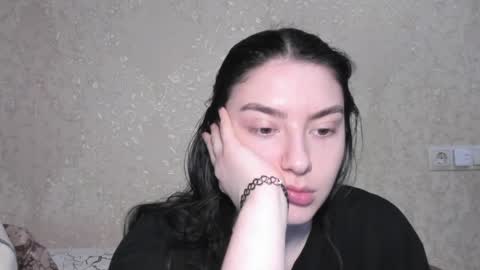 Snapshot of muuur_love chatting on 04/18/26, 02:43 cute couple online show from 04/18/26, 02:43