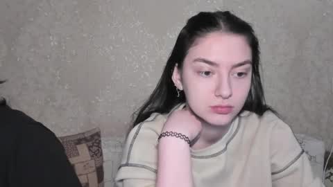 Snapshot of muuur_love chatting on 05/04/26, 11:34 cute couple online show from 05/04/26, 11:34