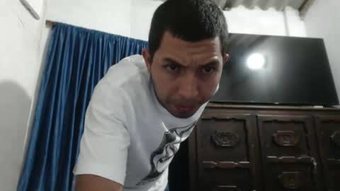 muyganoso24 online show from 11/10/25, 02:10