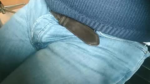 Snapshot of mvn1508 chatting on 04/13/26, 01:27 mvn1508 online show from 04/13/26, 01:27