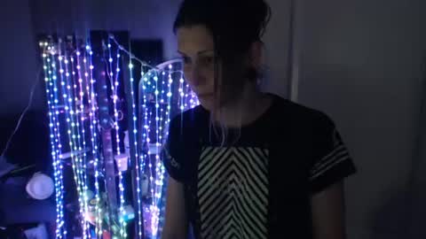 Snapshot of mvnt1s chatting on 07/02/26, 03:23 ghost mantis online show from 07/02/26, 03:23