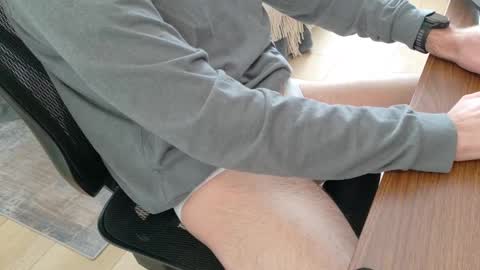 Snapshot of mwc_guy chatting on 01/28/25, 09:50 mwc_guy online show from 01/28/25, 09:50