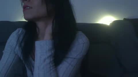 Snapshot of mweed95 chatting on 11/27/25, 03:52 mweed95 online show from 11/27/25, 03:52