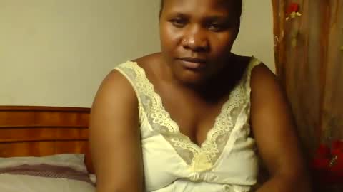 mwekas568403 online show from 02/25/25, 03:38