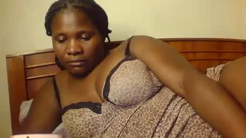 mwekas568403 online show from 10/26/25, 07:42