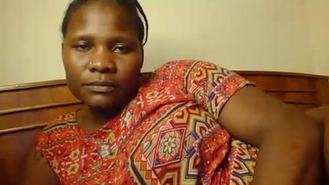 Snapshot of mwekas568403 chatting on 11/19/25, 03:01 mwekas568403 online show from 11/19/25, 03:01