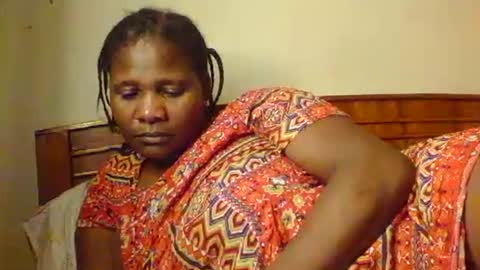 Snapshot of mwekas568403 chatting on 11/23/25, 04:40 mwekas568403 online show from 11/23/25, 04:40