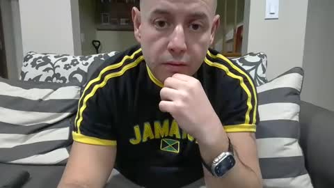 Snapshot of mworlton9 chatting on 02/16/25, 03:58 Maximus online show from 02/16/25, 03:58