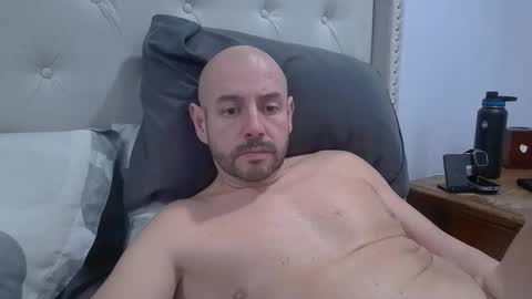 Snapshot of mworlton9 chatting on 03/22/26, 02:15 Maximus online show from 03/22/26, 02:15