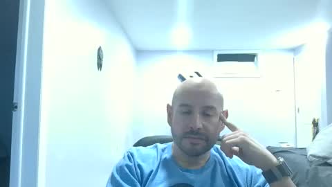 Snapshot of mworlton9 chatting on 03/31/26, 02:50 Maximus online show from 03/31/26, 02:50