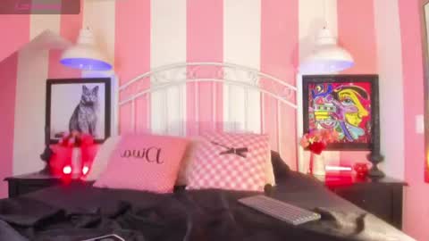 Snapshot of mxli_divine_ chatting on 06/17/26, 03:13 mxli_divine_ online show from 06/17/26, 03:13