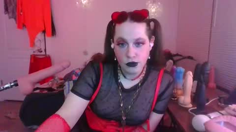 Snapshot of mxsissycharlotte chatting on 01/15/26, 10:53 Mx Charlotte online show from 01/15/26, 10:53