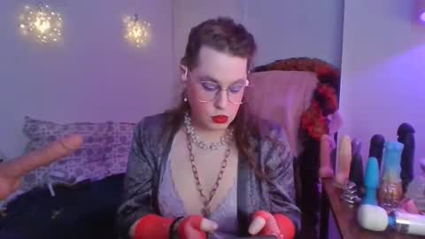 Snapshot of mxsissycharlotte chatting on 02/09/26, 03:54 Mx Charlotte online show from 02/09/26, 03:54