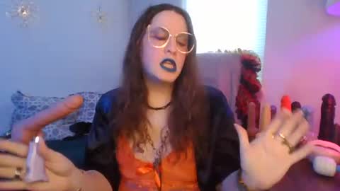 Snapshot of mxsissycharlotte chatting on 02/18/26, 05:09 Mx Charlotte online show from 02/18/26, 05:09